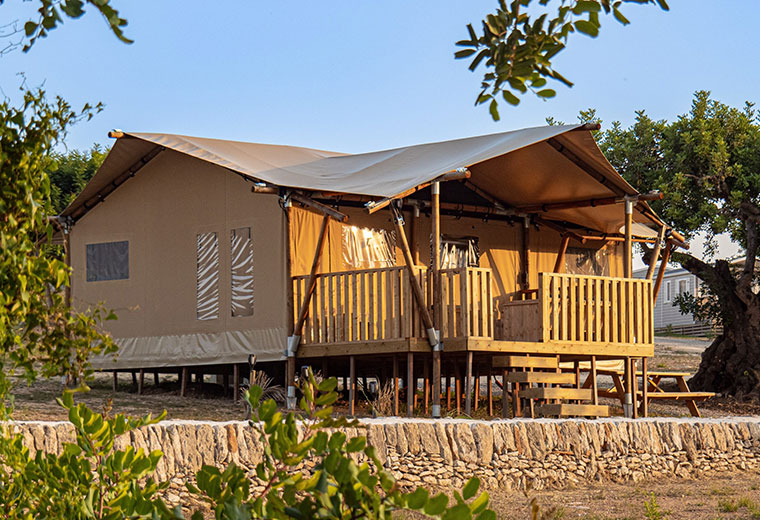 safari lodge